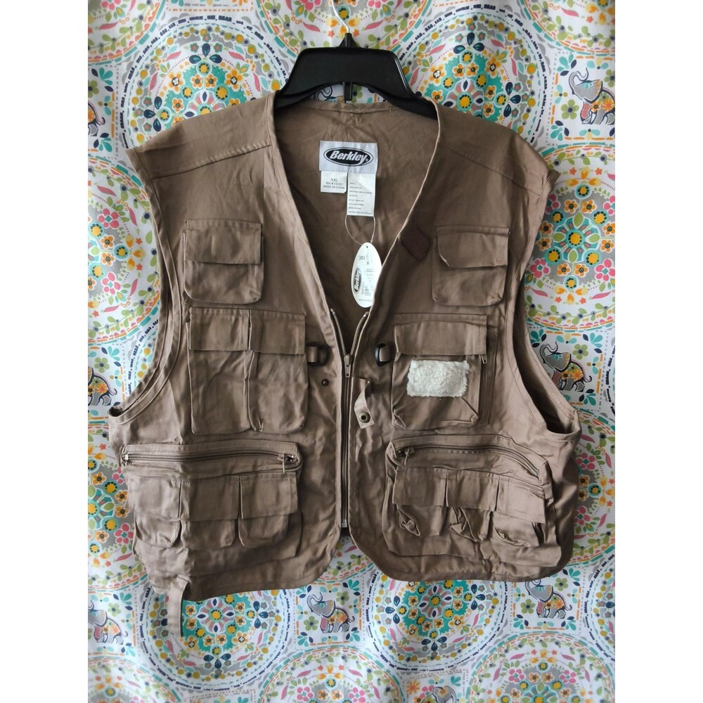 NWT Berkley Sportsmans 22 Pocket 100% Cotton Fishing Vest Men's XXL Chest - 50"